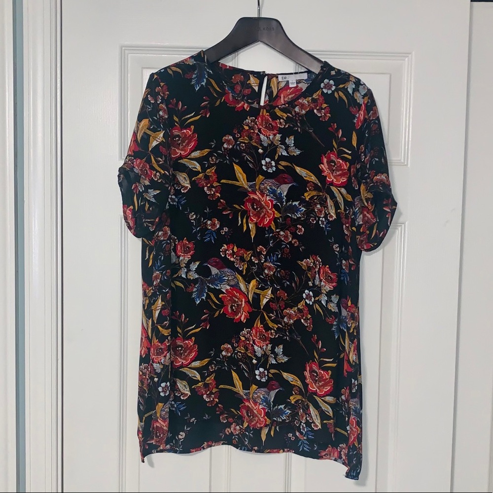 DR2 short sleeve blouse